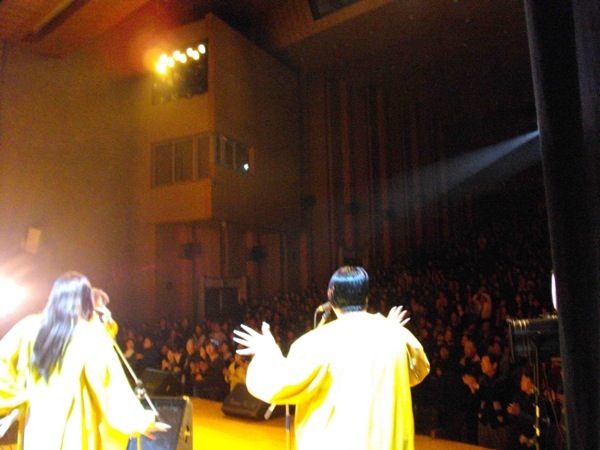 Starr & Noni On Stage