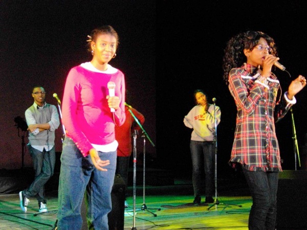 Noni & Quayla On Stage