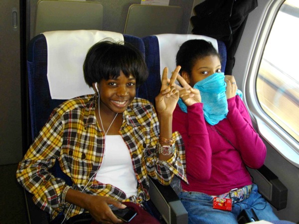Quayla & Noni Shinkansen
