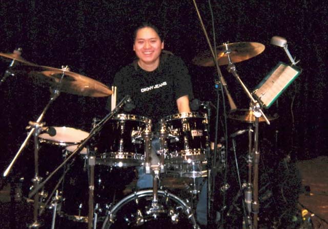 Shinya - smilie - drums